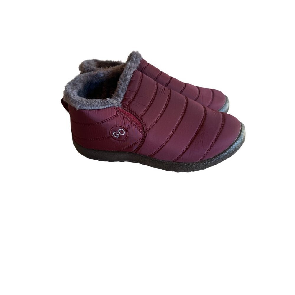 GO Cozy Maroon Quilted Slip-On Winter Booties With Faux Fur Lining Rubber Sole